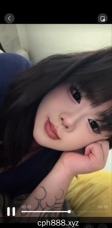 东门上的符文小胖妹