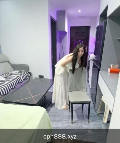大奶美腿少妇糖果