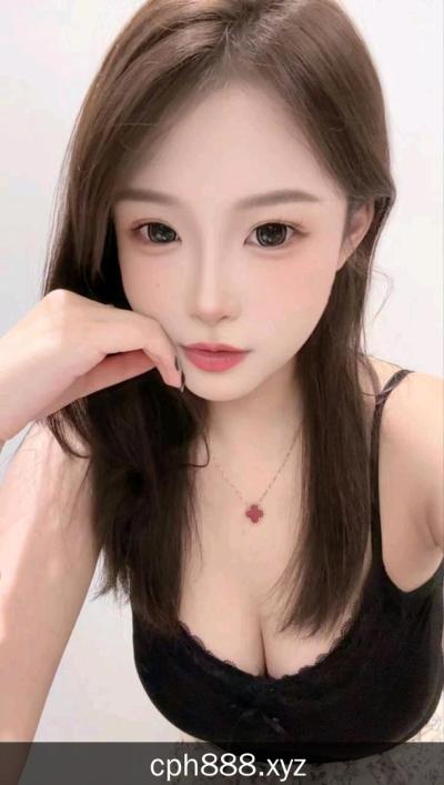 西湖大眼反差萌妹