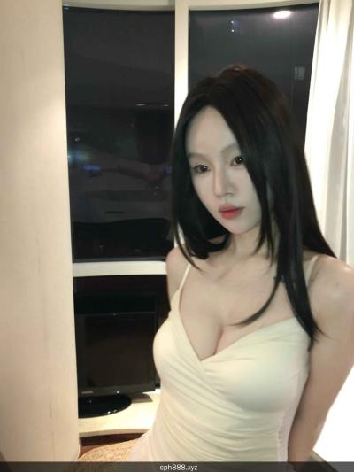 温柔清纯颜值服务嫩妹