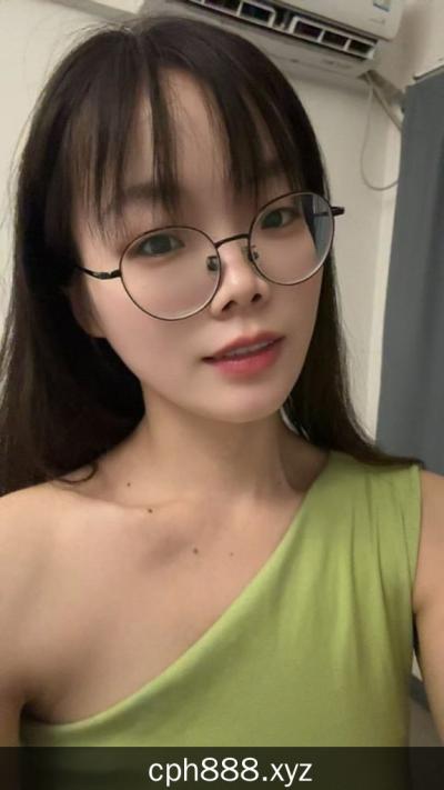 清纯性感妮妮