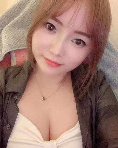 蜀山会深喉的大白兔