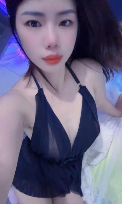 奥莱梨花