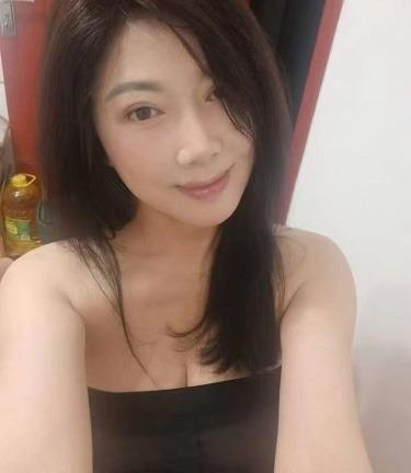 性感大奶姐姐