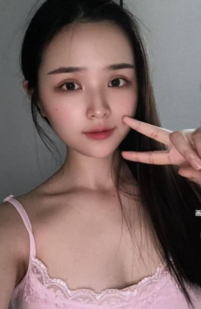 服务型小姐姐